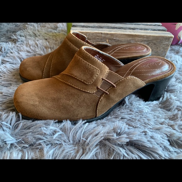 Clarks | Shoes | Clarks Leather Suede Brown Rust Clog | Poshmark